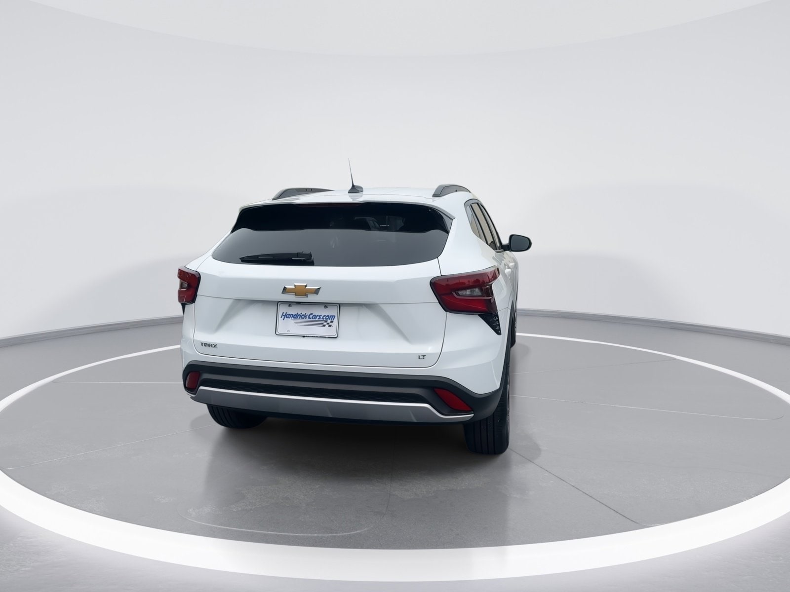 2025 Chevrolet Trax LT photo 3