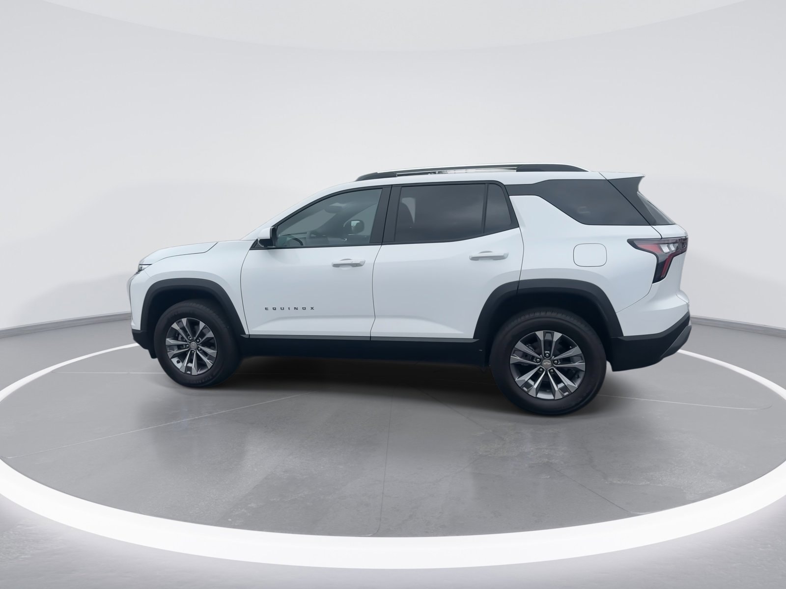 2025 Chevrolet Equinox LT photo 6