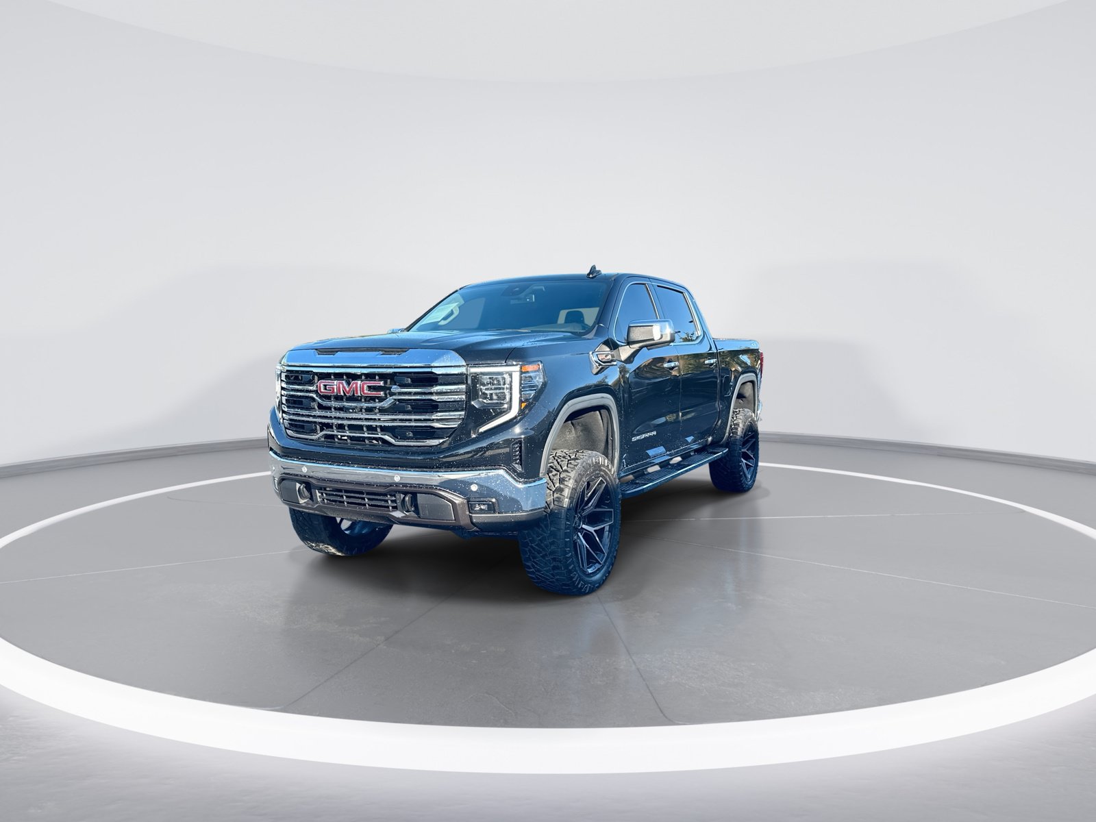 Used 2024 GMC Sierra 1500 SLT Pickup
