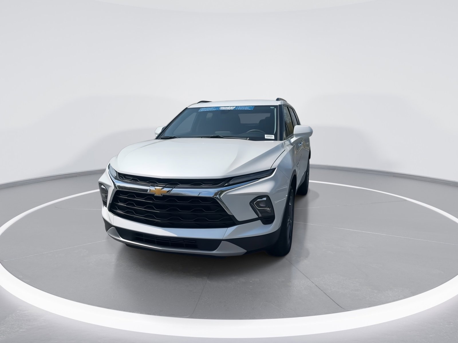 2024 Chevrolet Blazer LT photo 2
