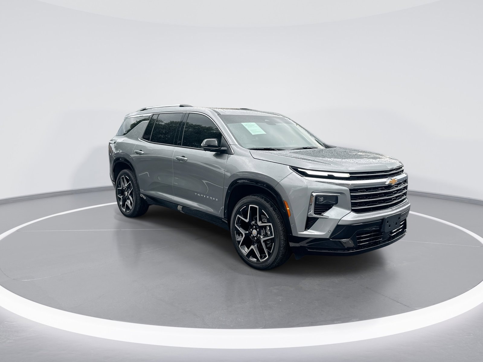 2026 Chevrolet Traverse High Country photo 2