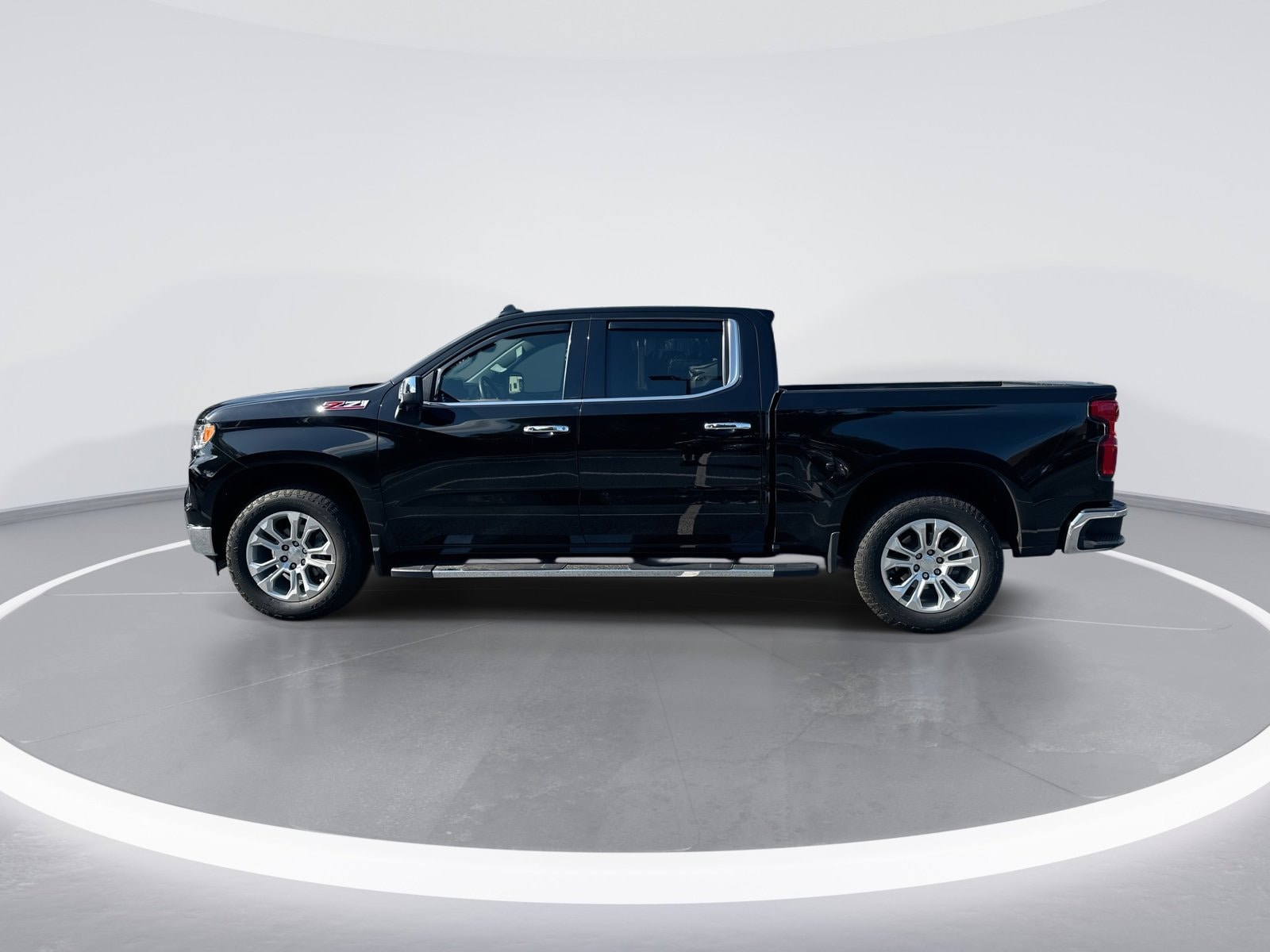 2023 Chevrolet Silverado 1500 LTZ photo 6