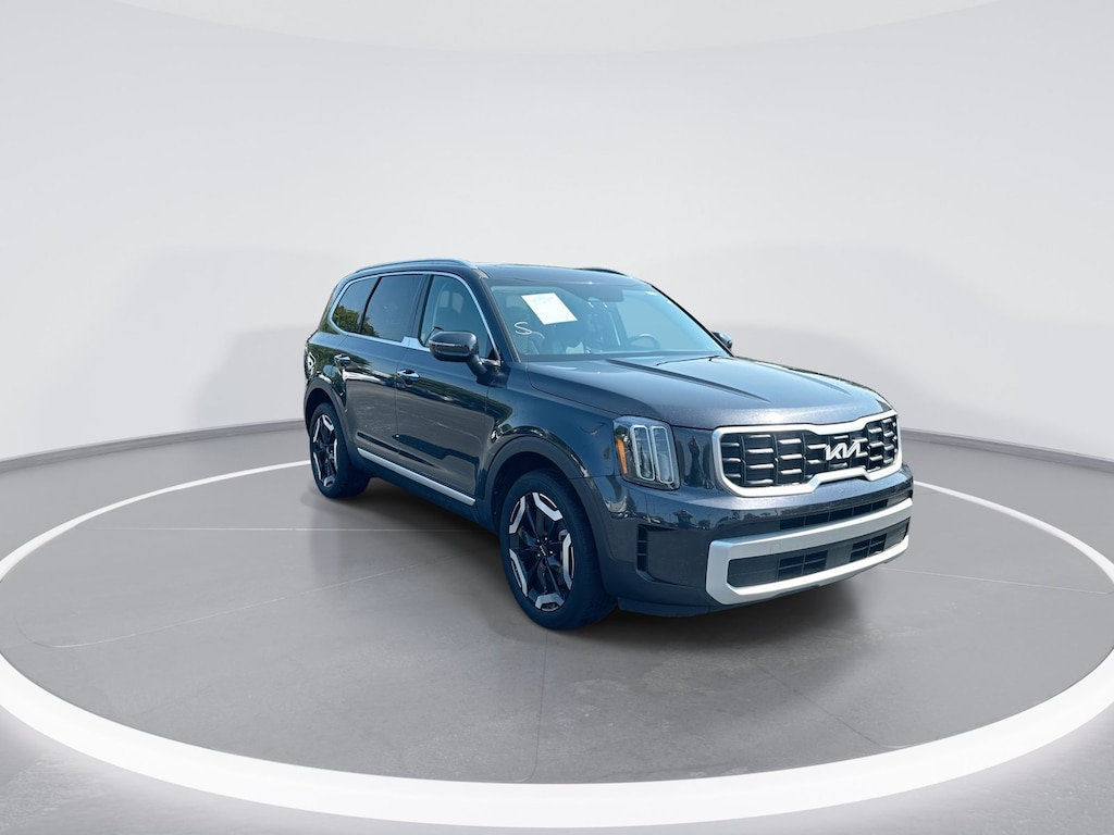 Used 2025 Kia Telluride S SUV