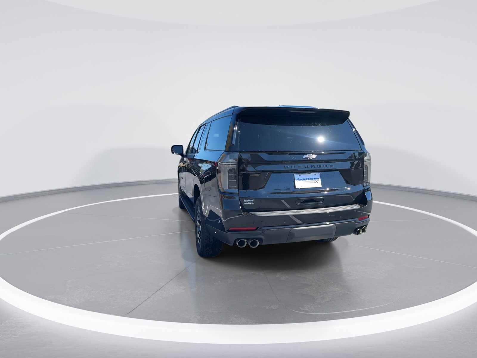 2026 Chevrolet Suburban Z71 photo 3