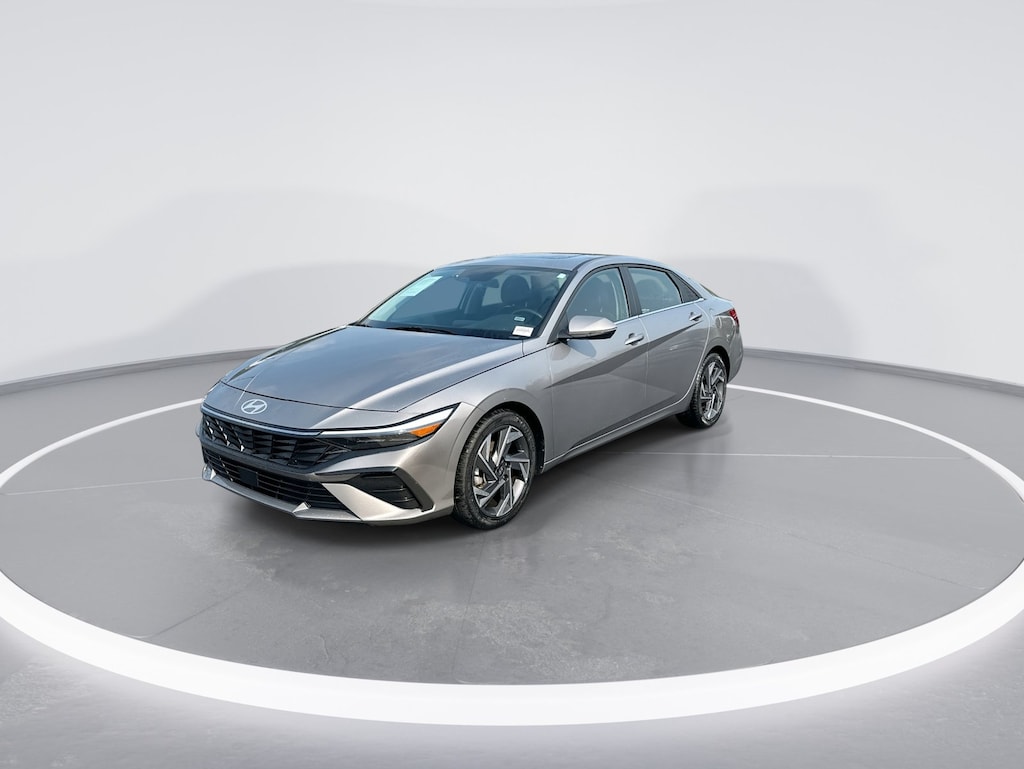 Used 2025 Hyundai Elantra Limited Sedan