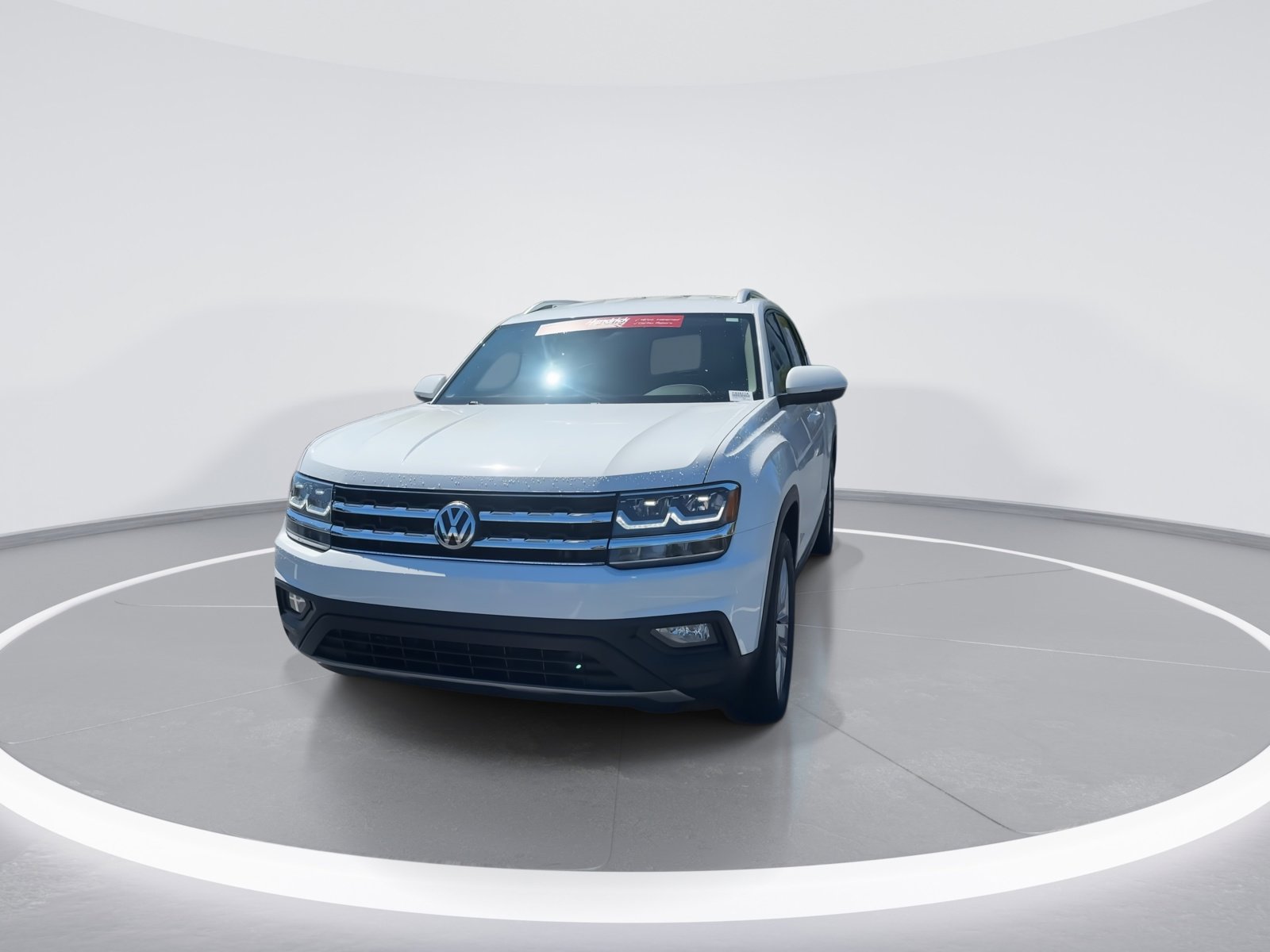 2019 Volkswagen Atlas 3.6L V6 SE w/Technology photo 2