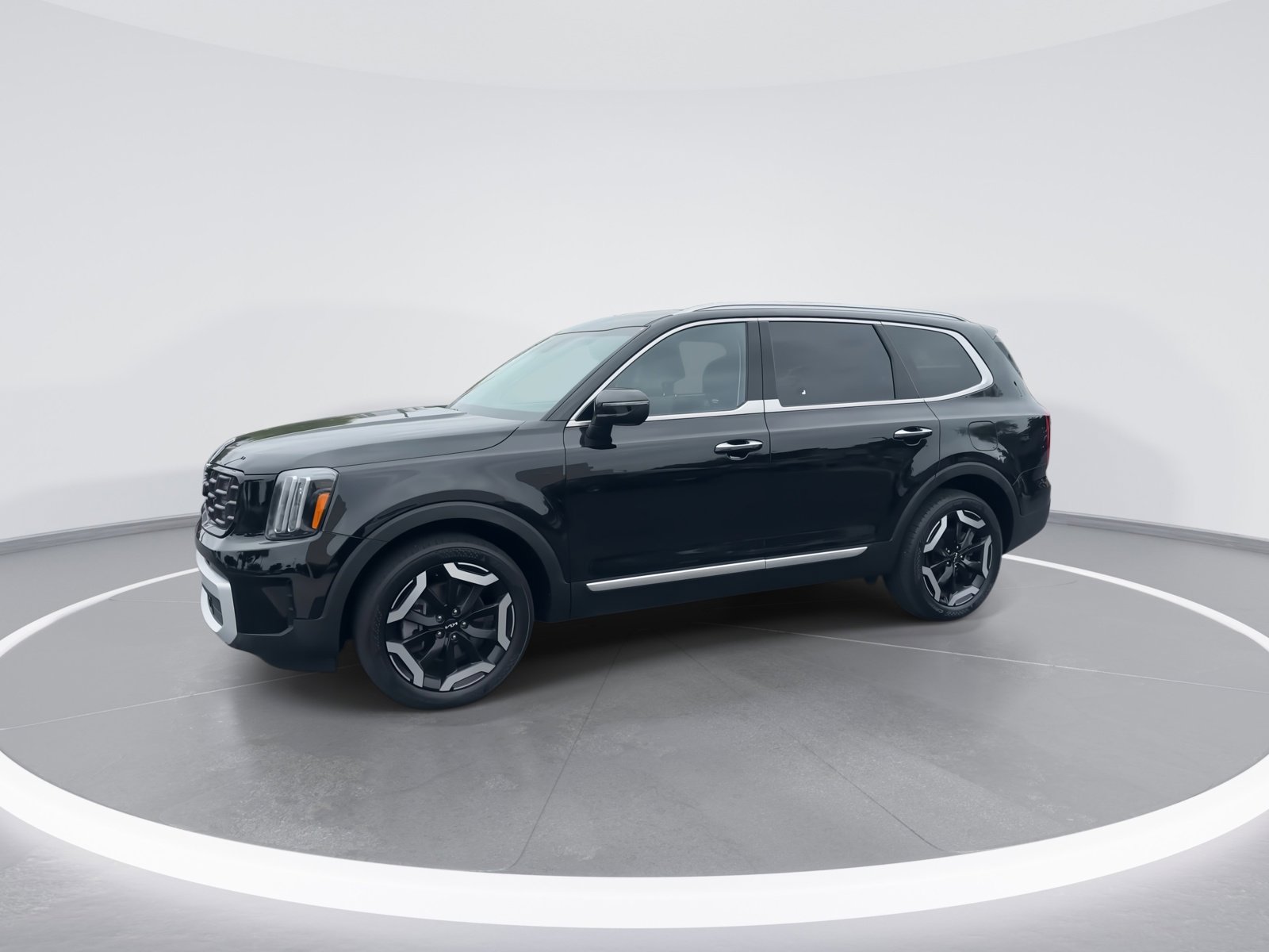 2025 Kia Telluride S photo 5