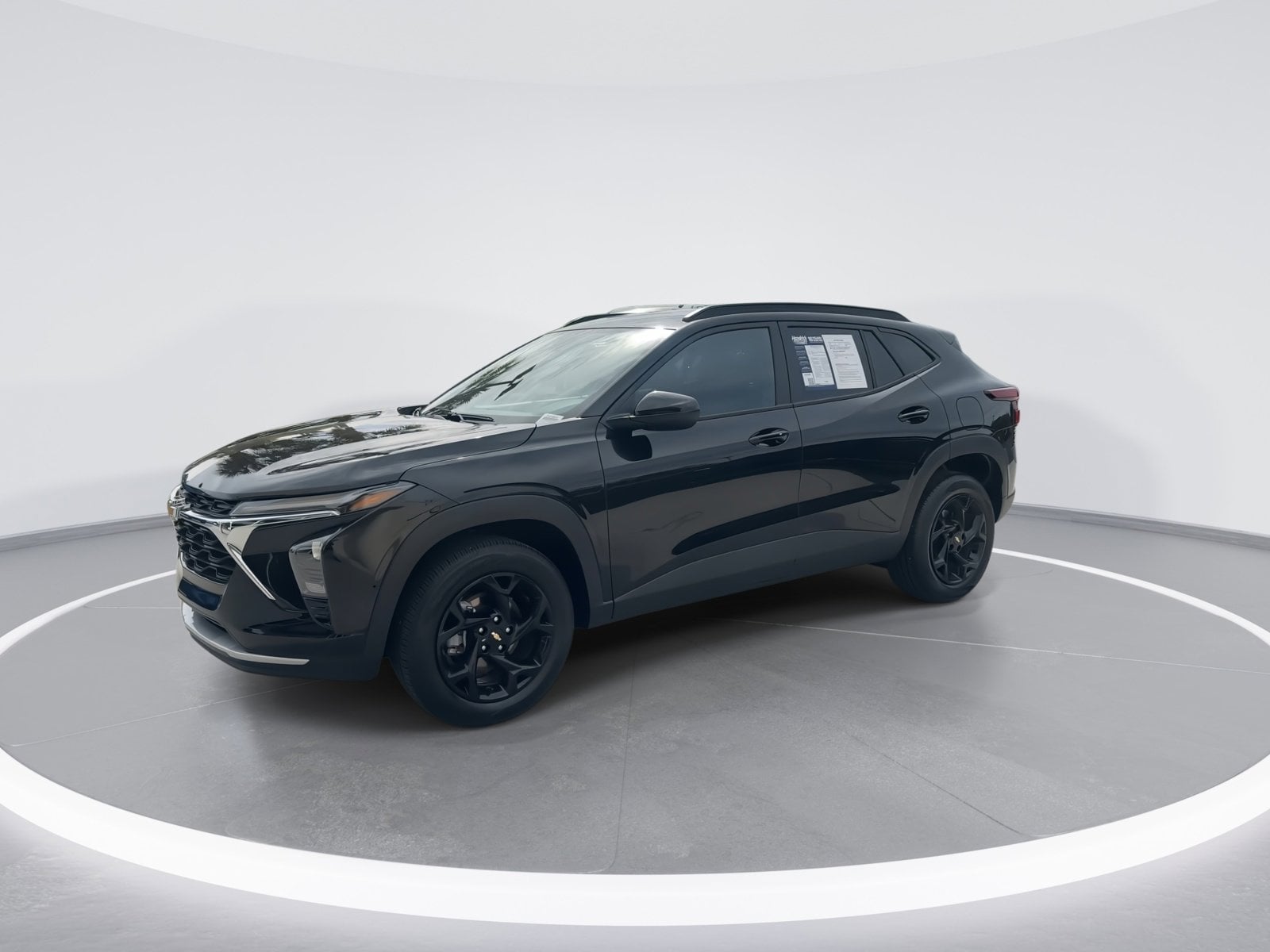 2025 Chevrolet Trax LT photo 4