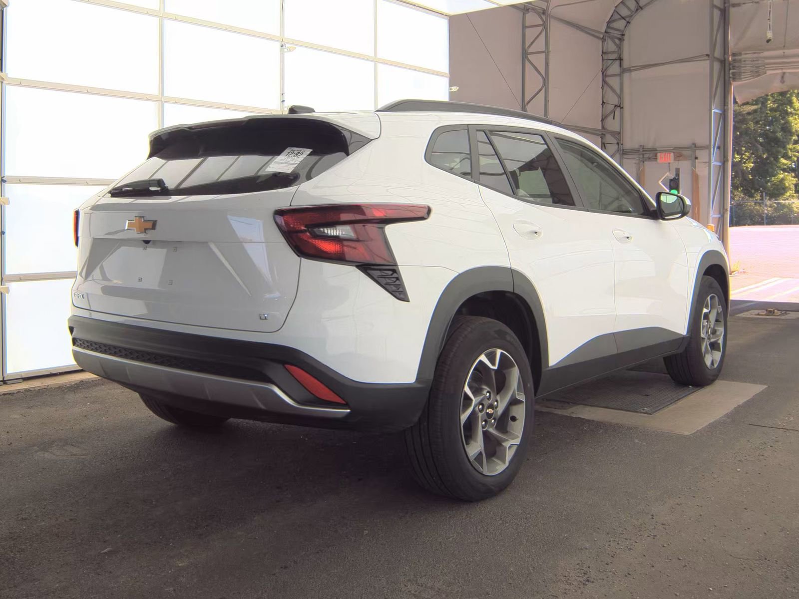 2025 Chevrolet Trax LT photo 3