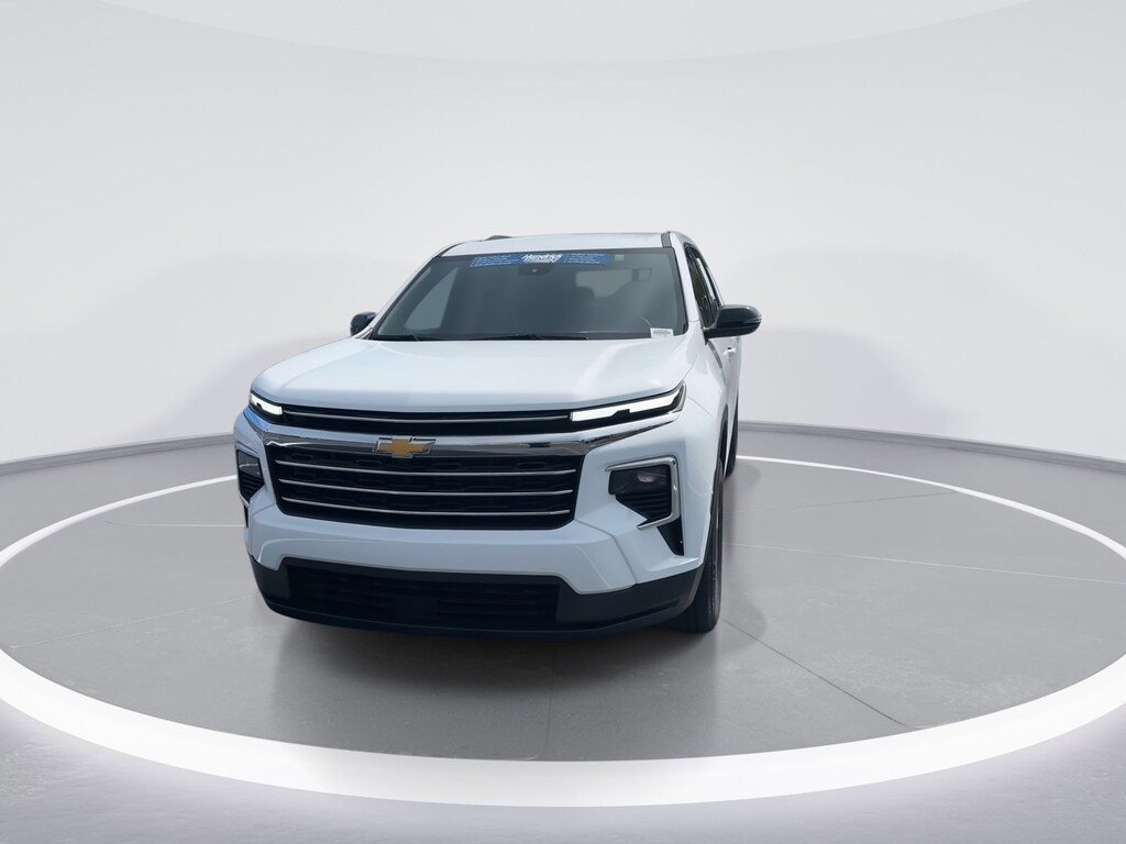 Used 2025 Chevrolet Traverse FWD LT SUV