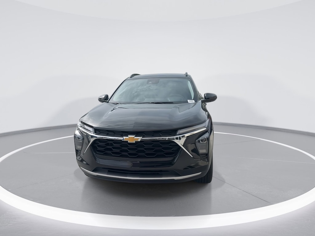 Used 2025 Chevrolet Trax LT SUV