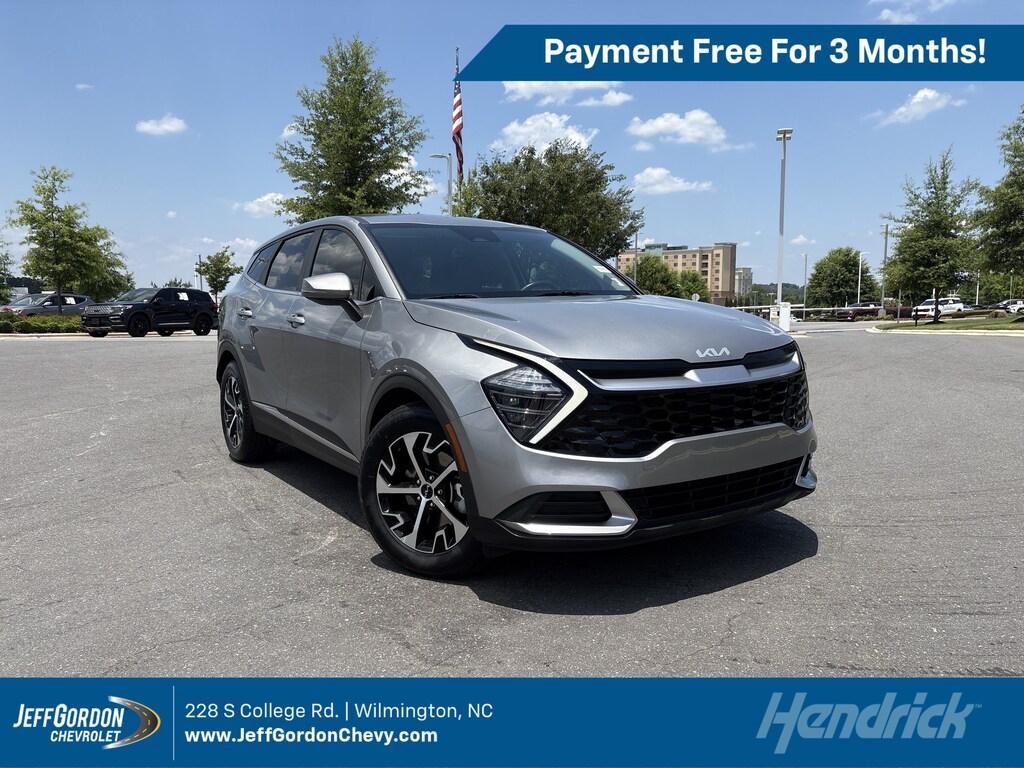 Used 2024 Kia Sportage EX SUV