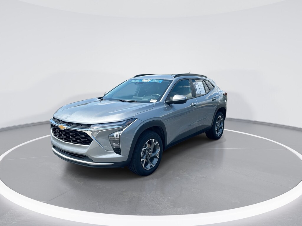 Used 2024 Chevrolet Trax LT SUV