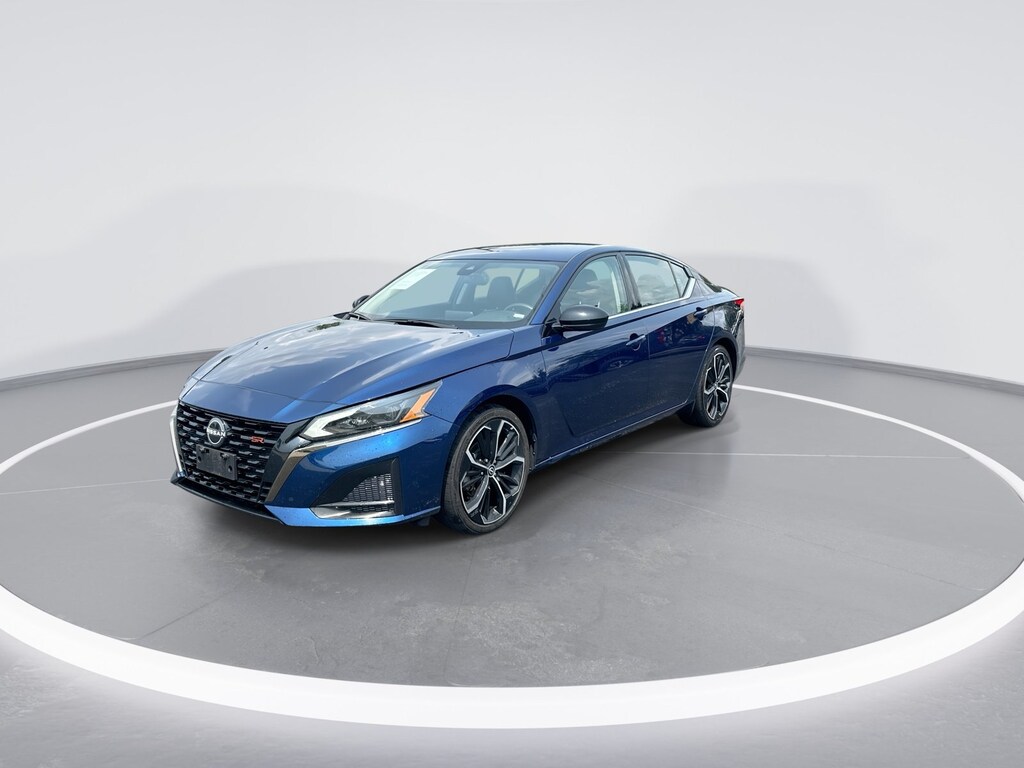 Used 2024 Nissan Altima 2.5 SR Sedan