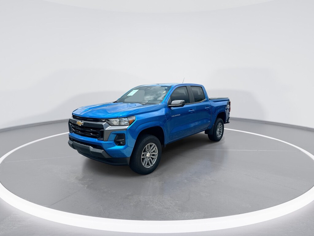 Used 2024 Chevrolet Colorado 2WD LT Pickup