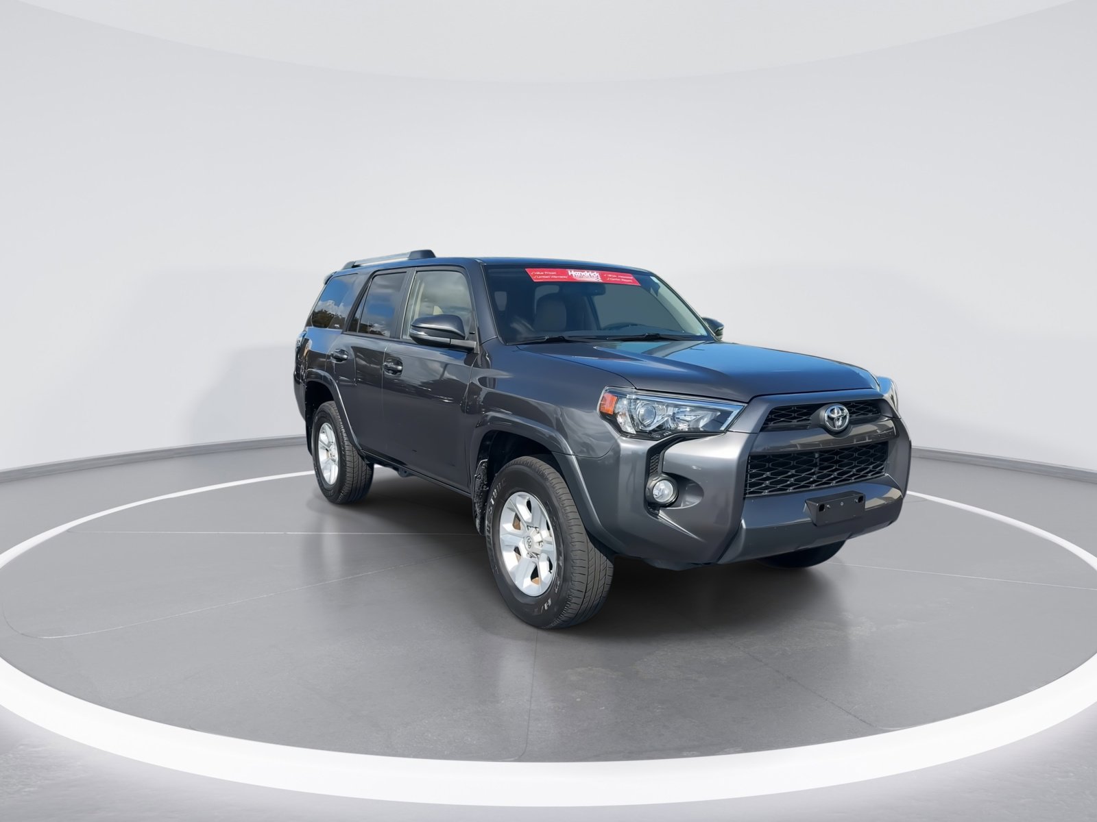 2019 Toyota 4Runner SR5 photo 2