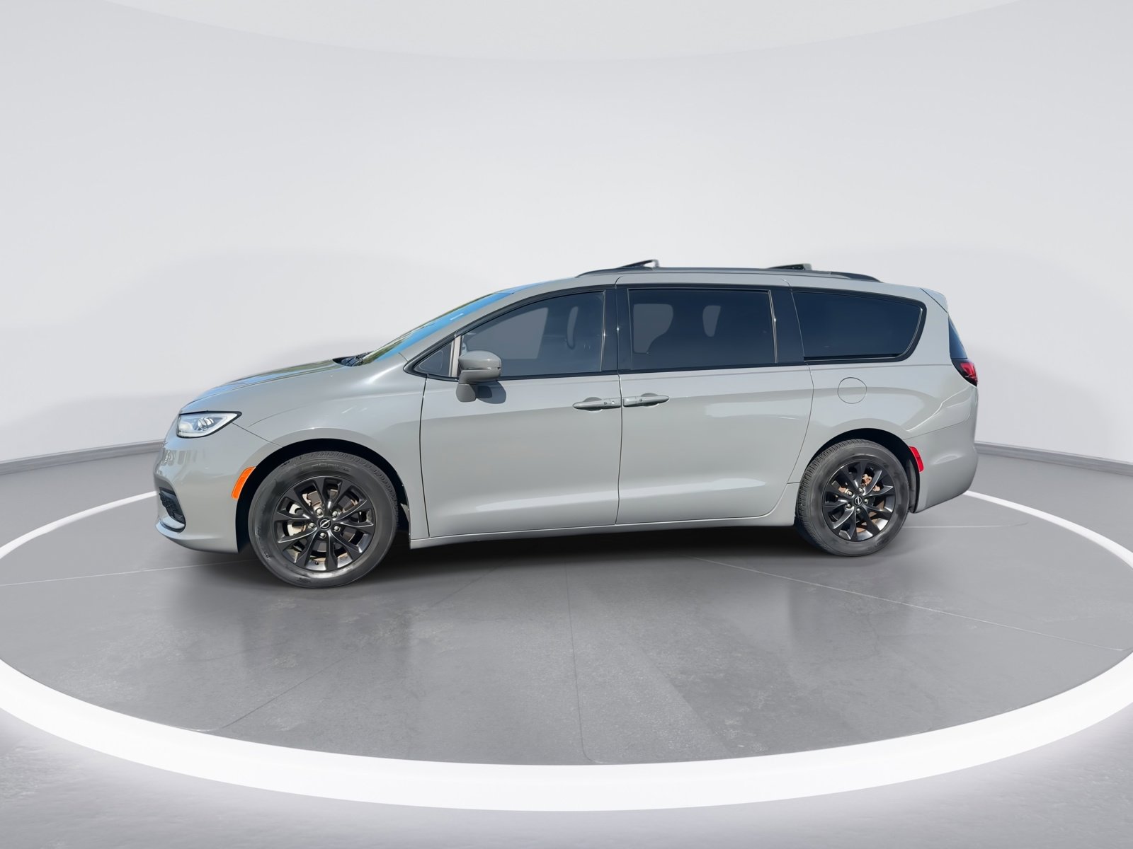 2021 Chrysler Pacifica Touring L photo 6