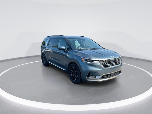 2024 Kia Carnival SX Minivan