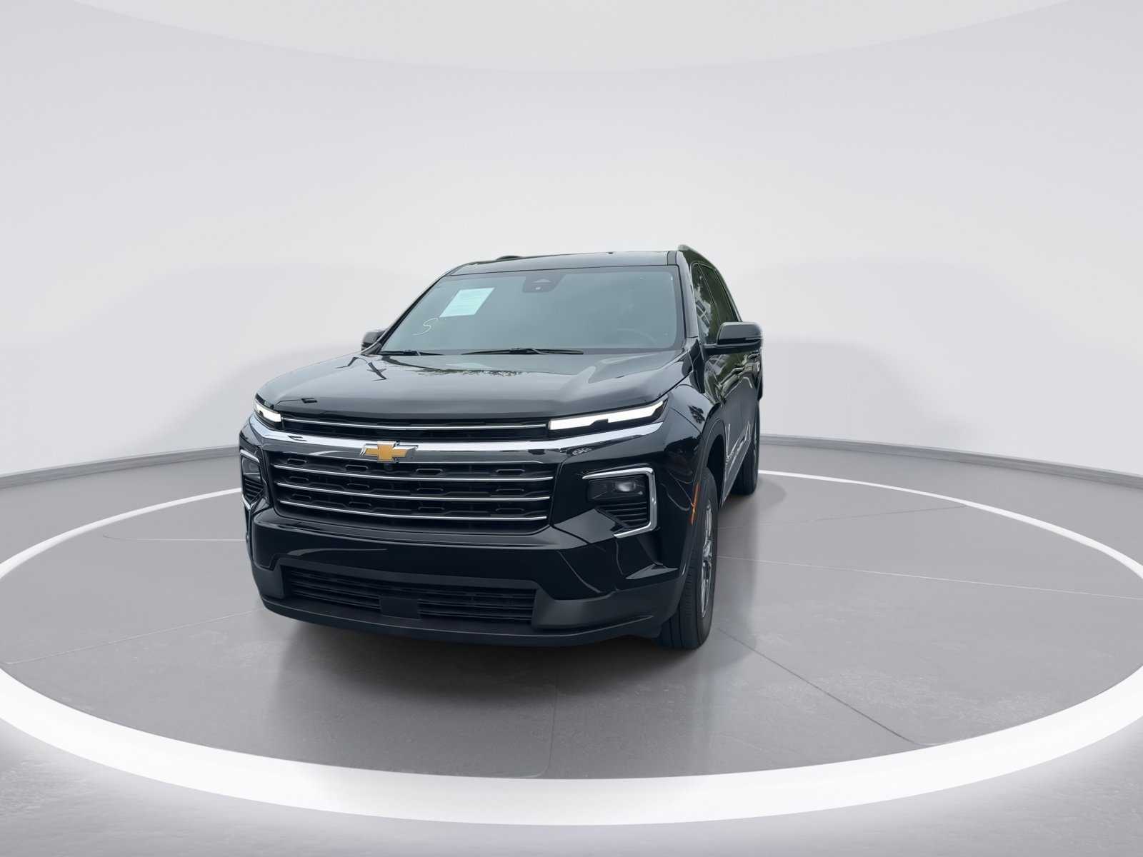 2025 Chevrolet Traverse LT photo 3
