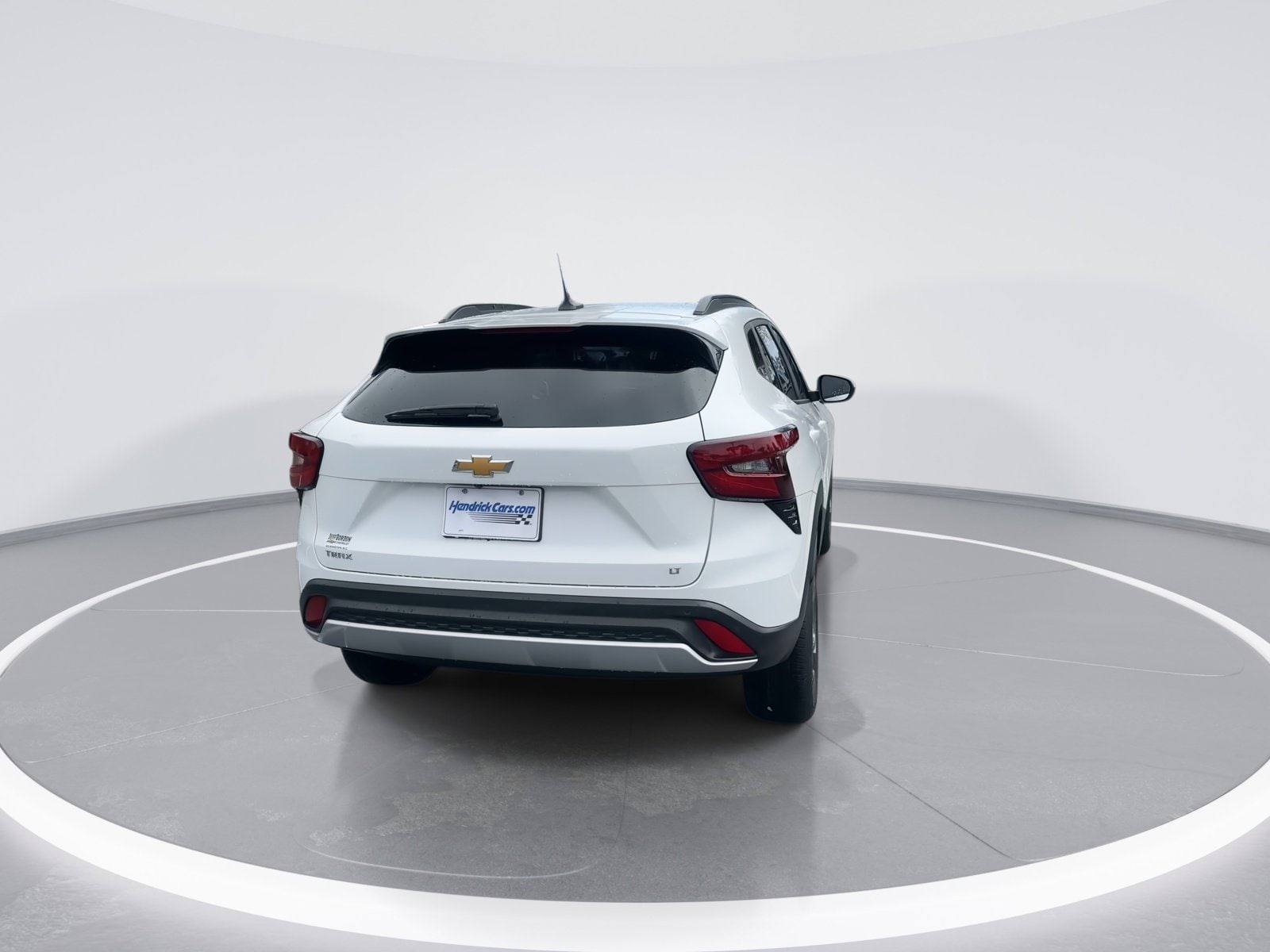 2025 Chevrolet Trax LT photo 3