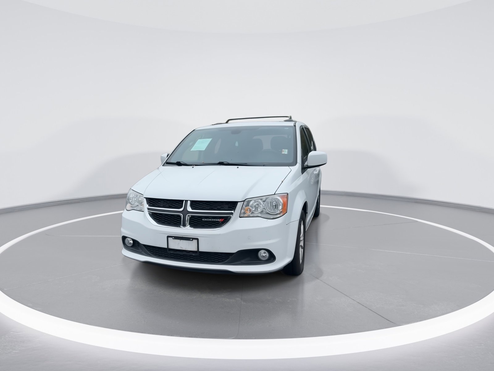2018 Dodge Grand Caravan SXT photo 3