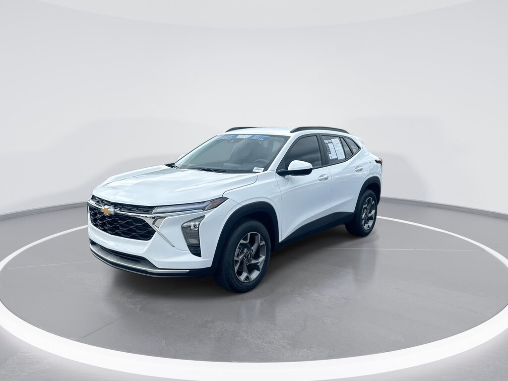 Used 2026 Chevrolet Trax LT SUV