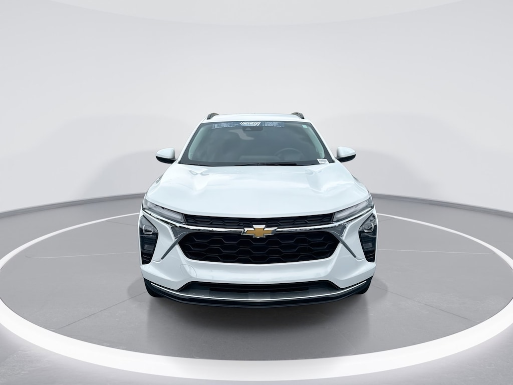 Used 2025 Chevrolet Trax LT SUV
