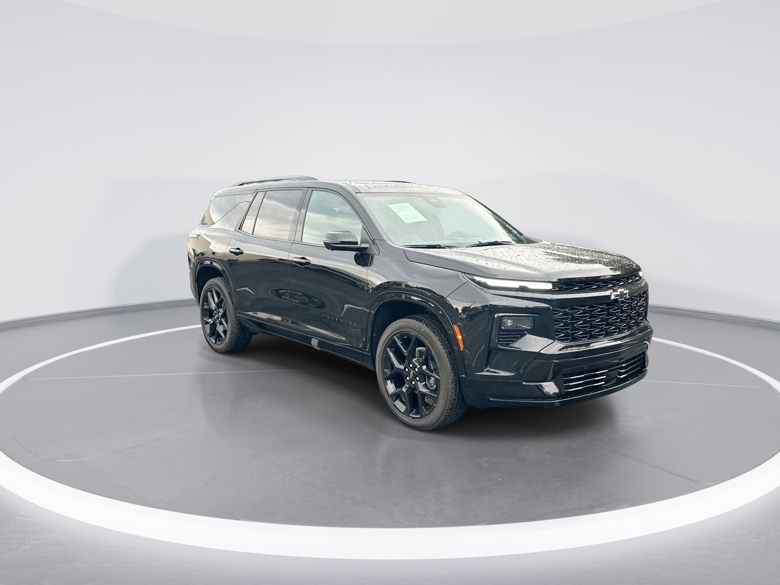 2024 Chevrolet Traverse RS photo 2