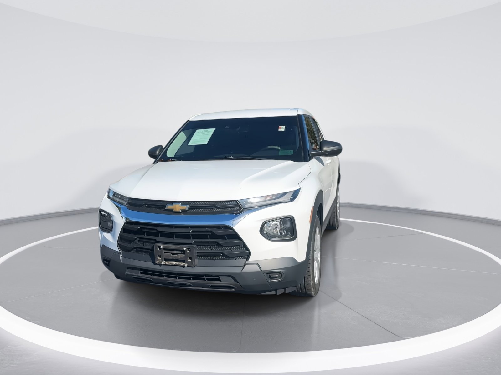 2021 Chevrolet Trailblazer LS photo 2