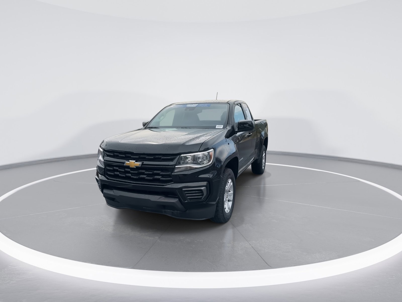 2022 Chevrolet Colorado 2WD LT photo 2