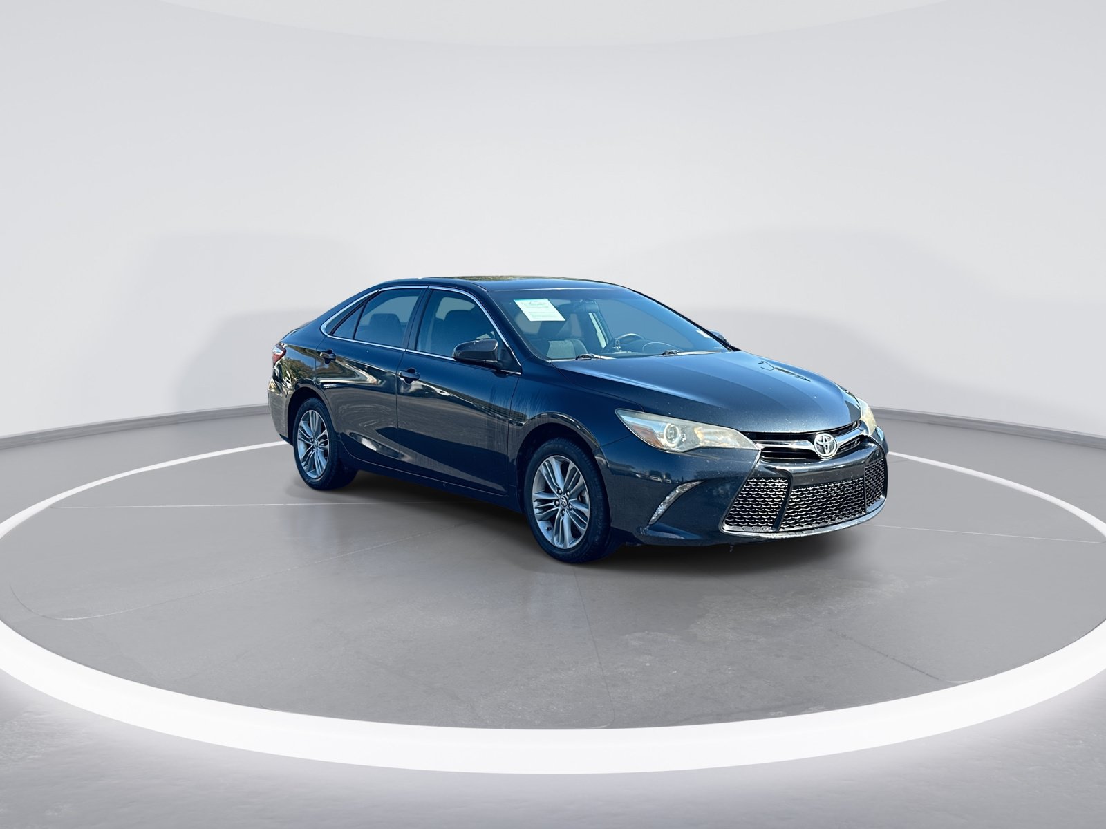 2015 Toyota Camry SE Sedan