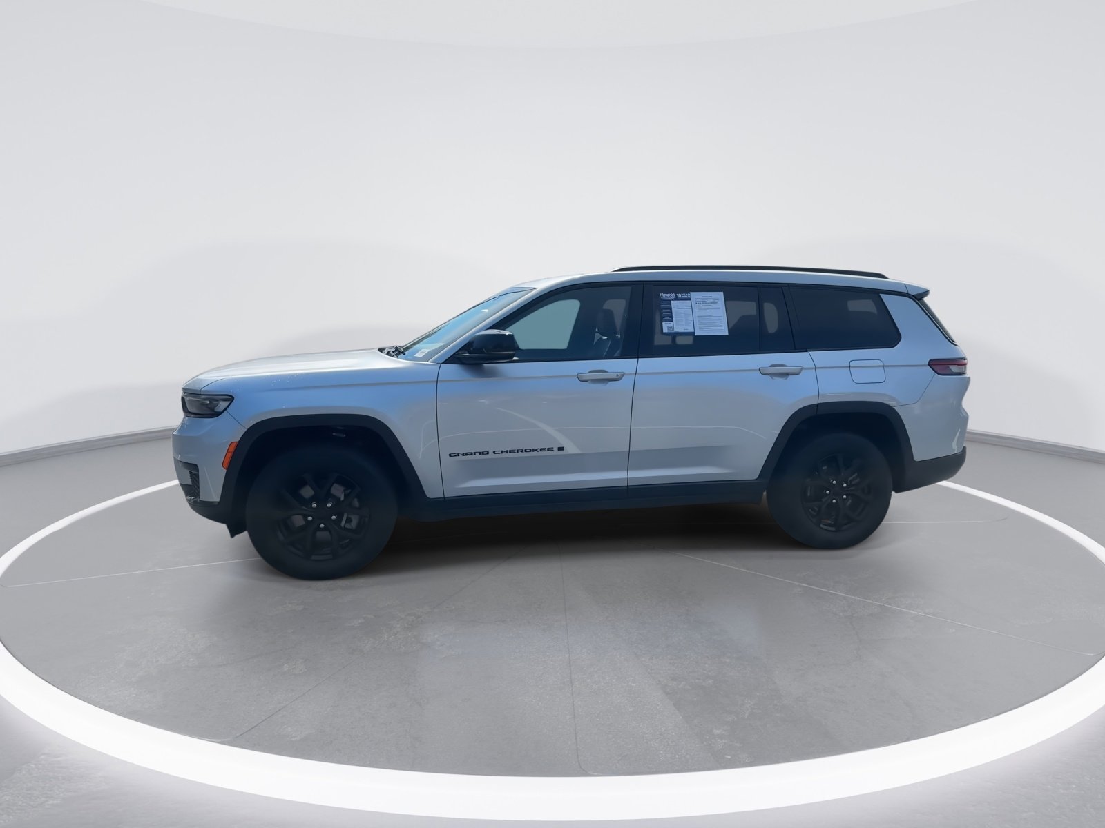 2024 Jeep Grand Cherokee L Altitude photo 5