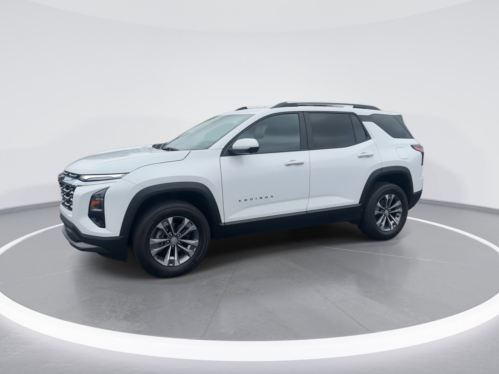 2025 Chevrolet Equinox LT photo 5