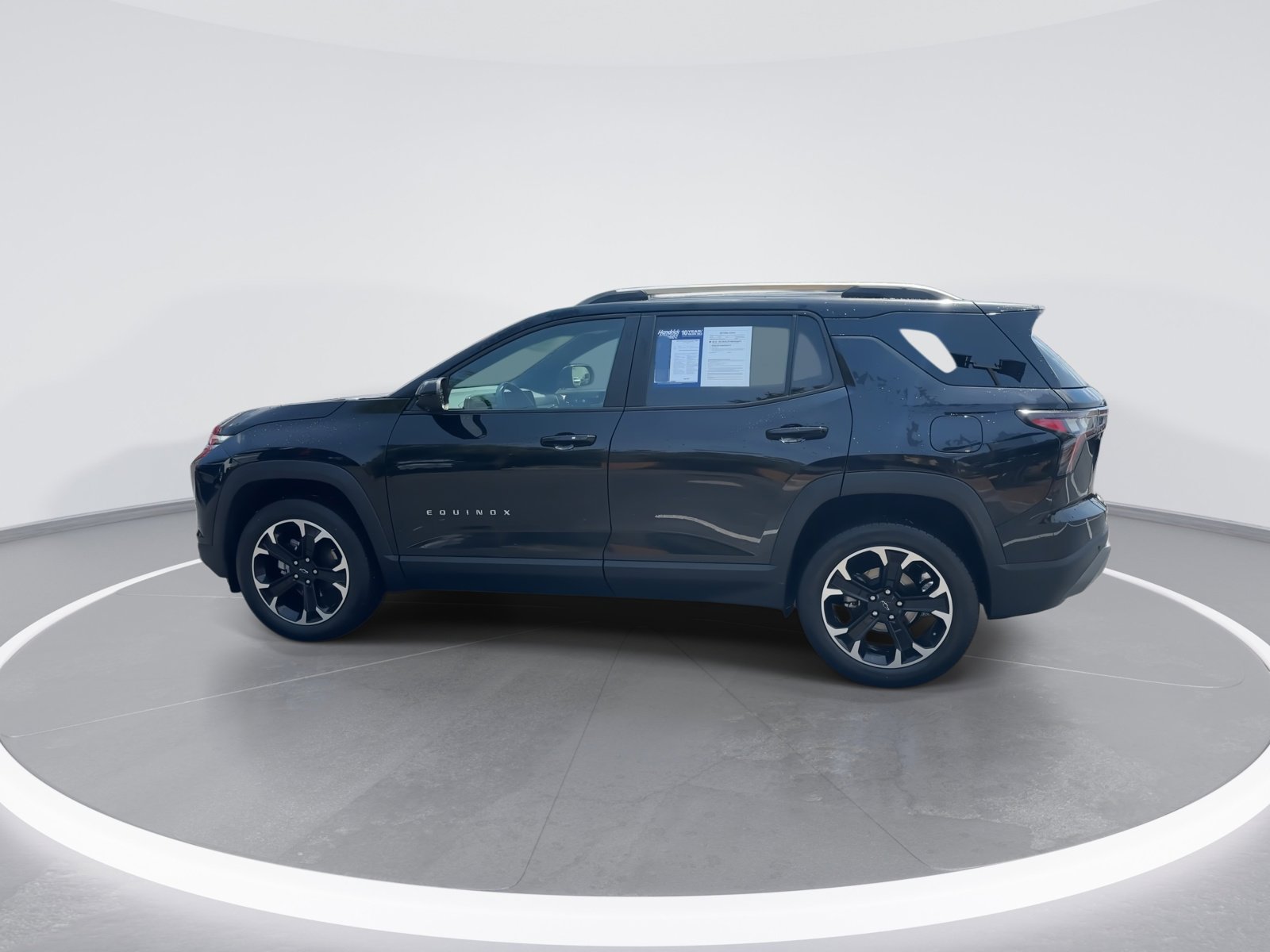 2025 Chevrolet Equinox FWD LT photo 5