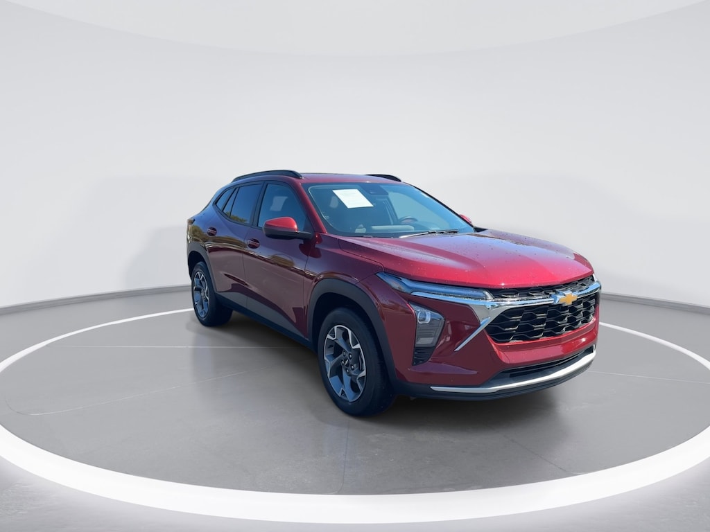 Used 2024 Chevrolet Trax LT SUV