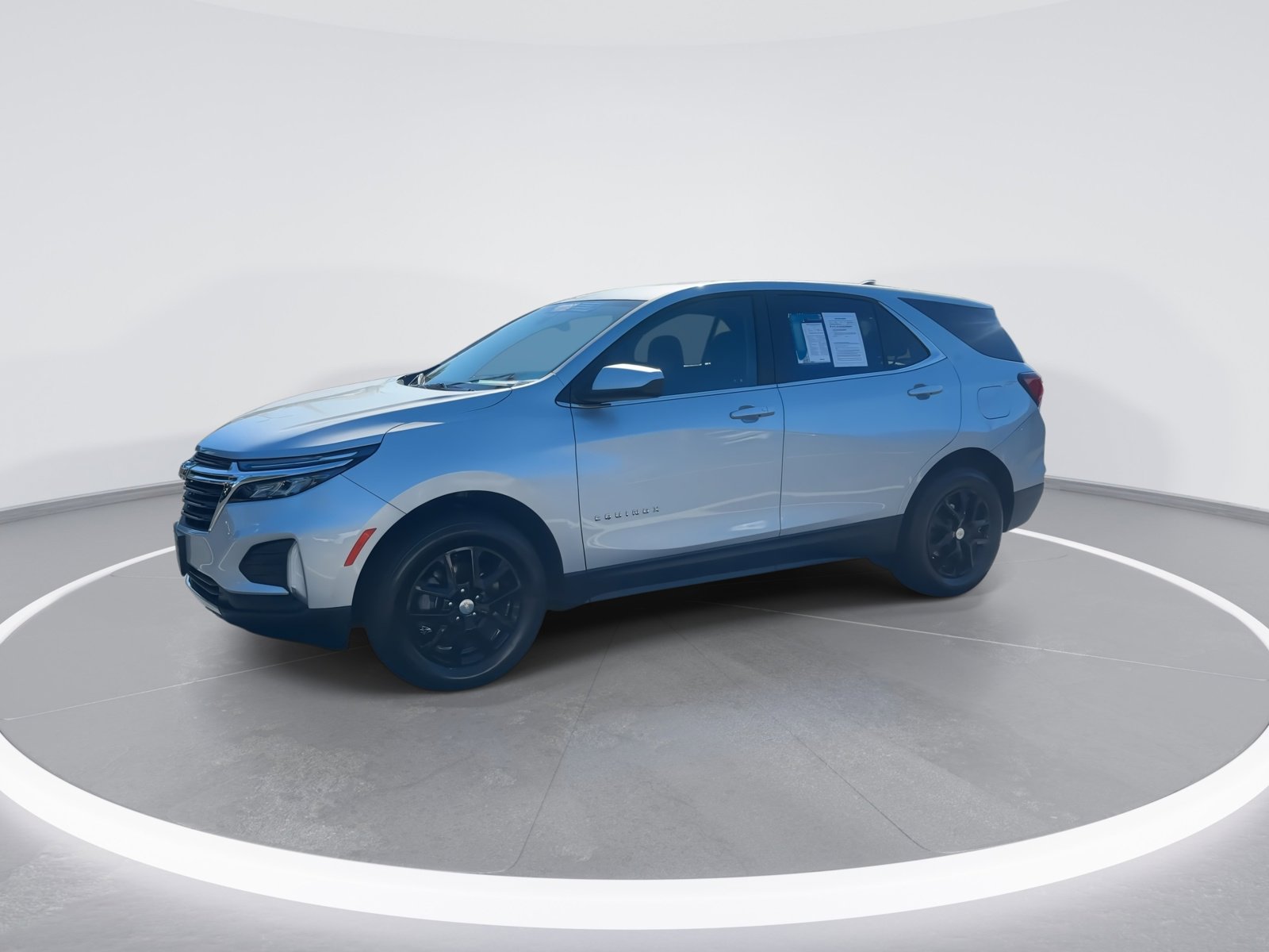 2022 Chevrolet Equinox LT photo 3