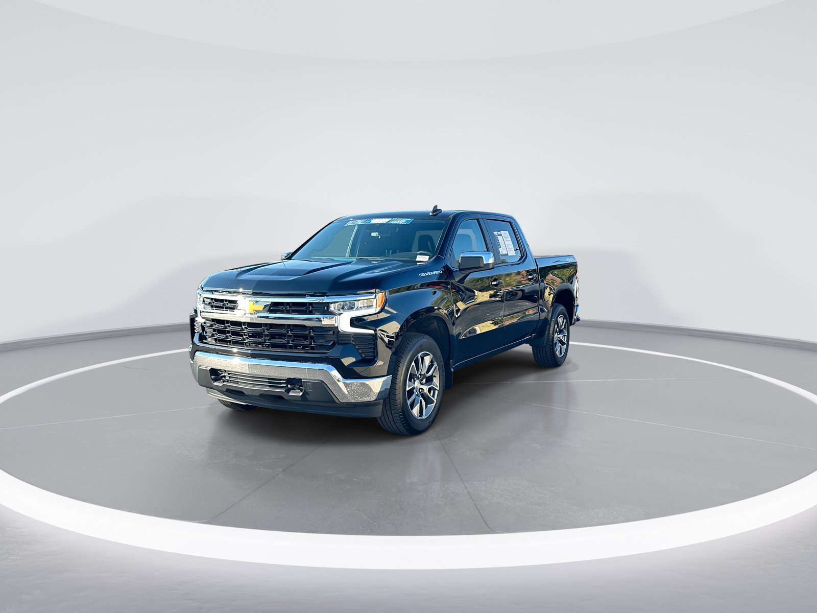 Used 2024 Chevrolet Silverado 1500 LT Pickup