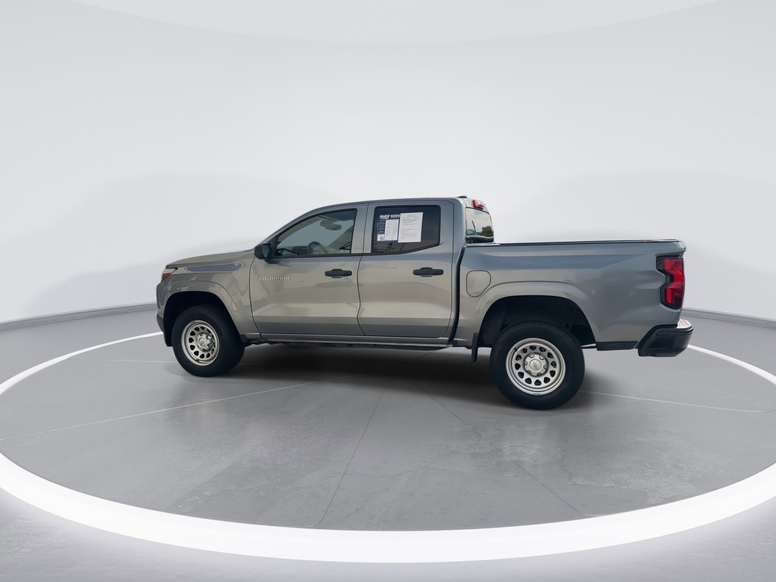 2023 Chevrolet Colorado 2WD Work Truck photo 5