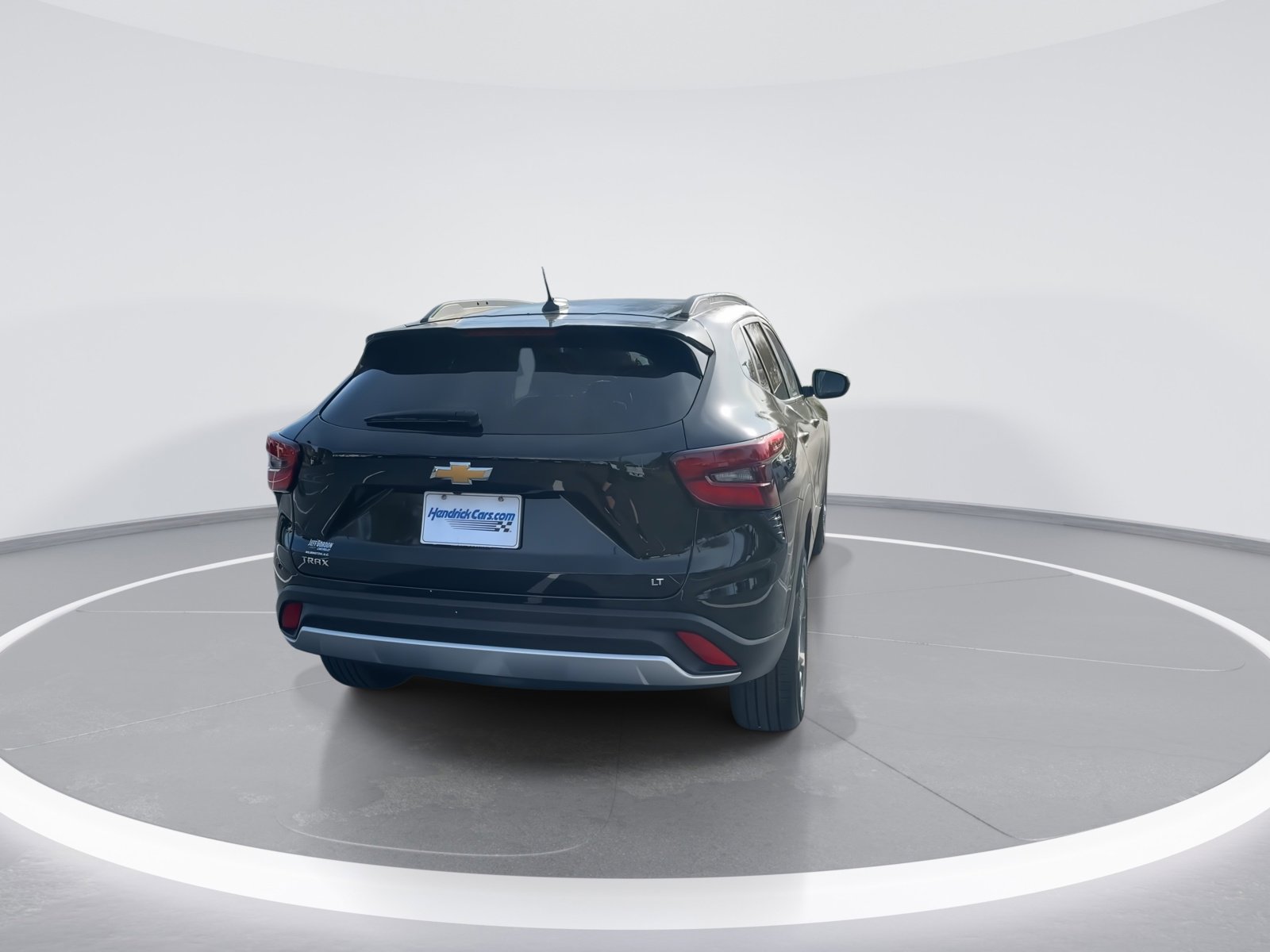 2025 Chevrolet Trax LT photo 3