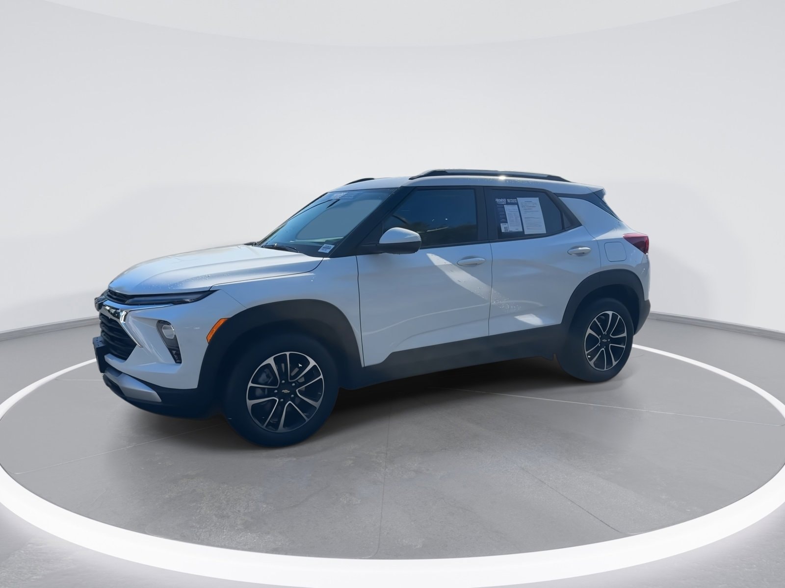 2025 Chevrolet Trailblazer LT photo 4