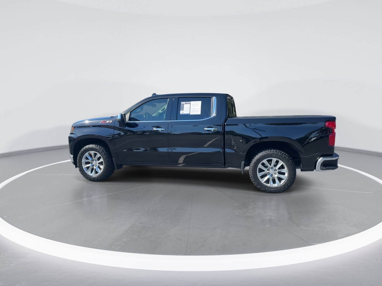 2022 Chevrolet Silverado 1500 LTD LTZ photo 5