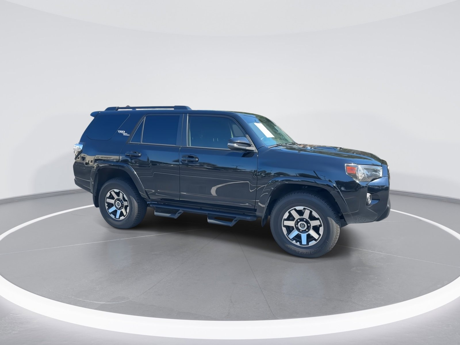 2023 Toyota 4Runner TRD Off Road Premium photo 2