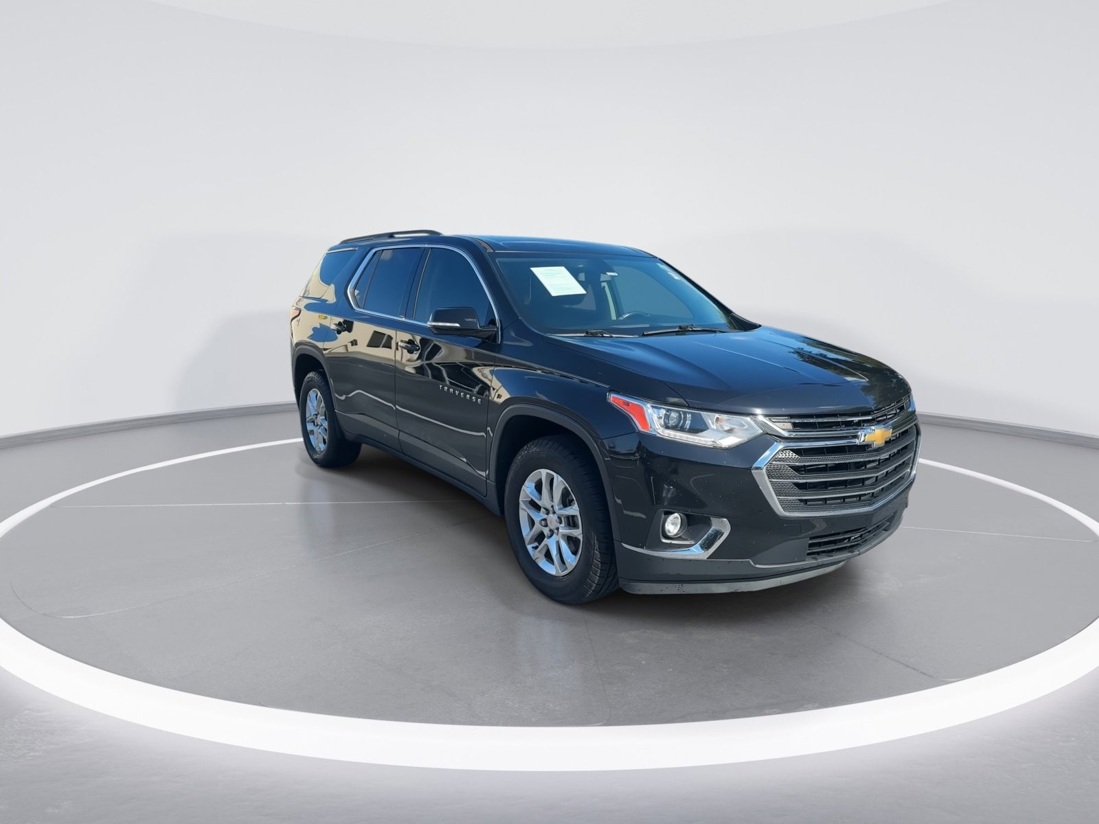 2019 Chevrolet Traverse LT Cloth photo 2