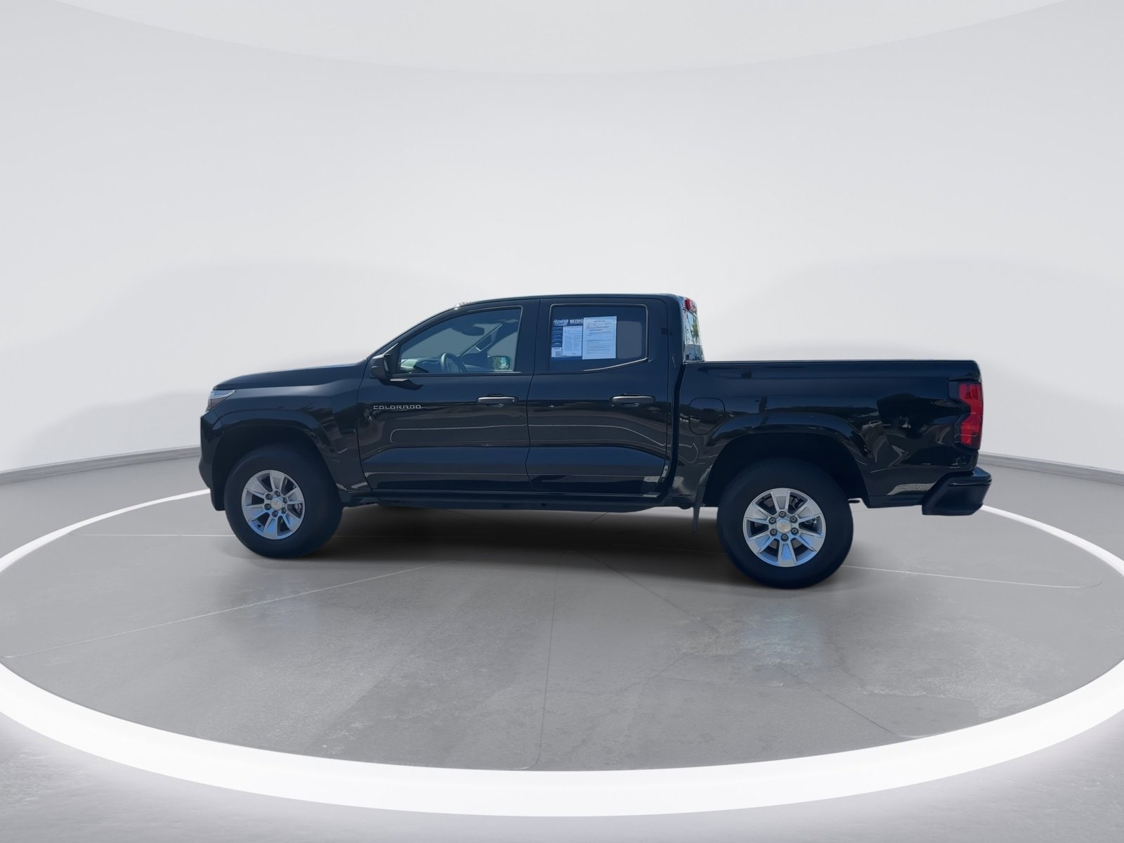 2024 Chevrolet Colorado 2WD Work Truck photo 5