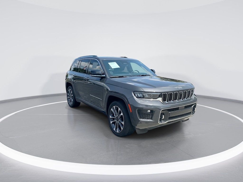 Used 2023 Jeep Grand Cherokee Overland SUV
