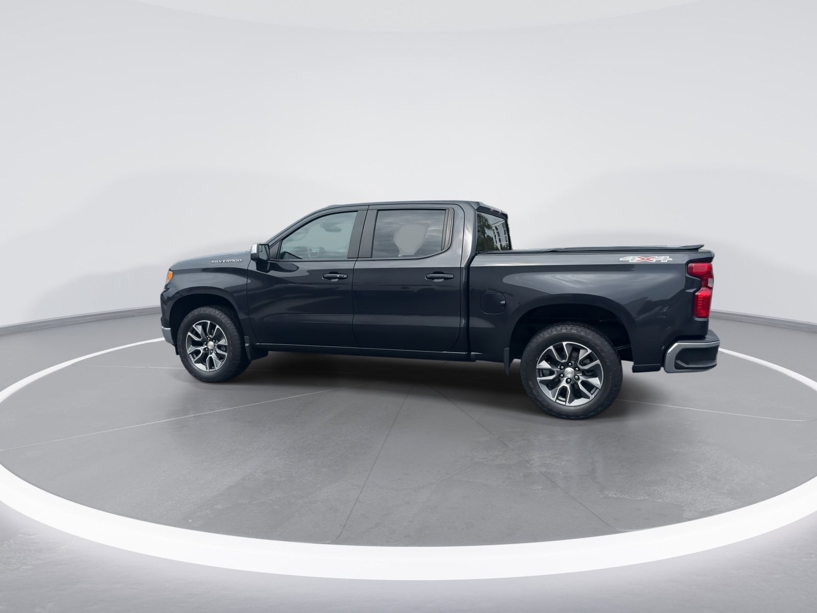2023 Chevrolet Silverado 1500 LT (2FL) photo 6