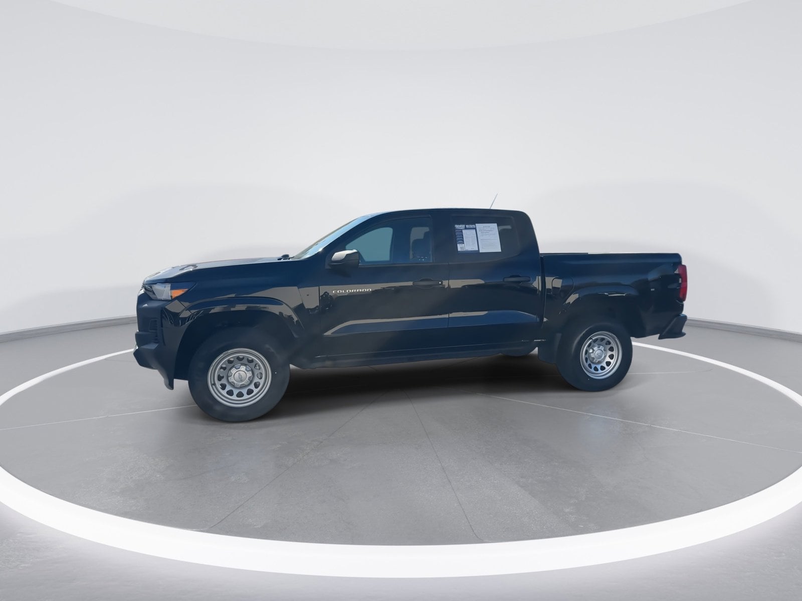 2023 Chevrolet Colorado 2WD Work Truck photo 5