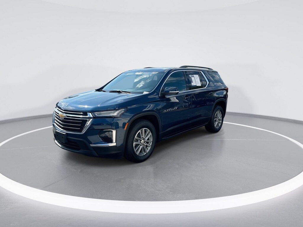Used 2023 Chevrolet Traverse LT Cloth SUV