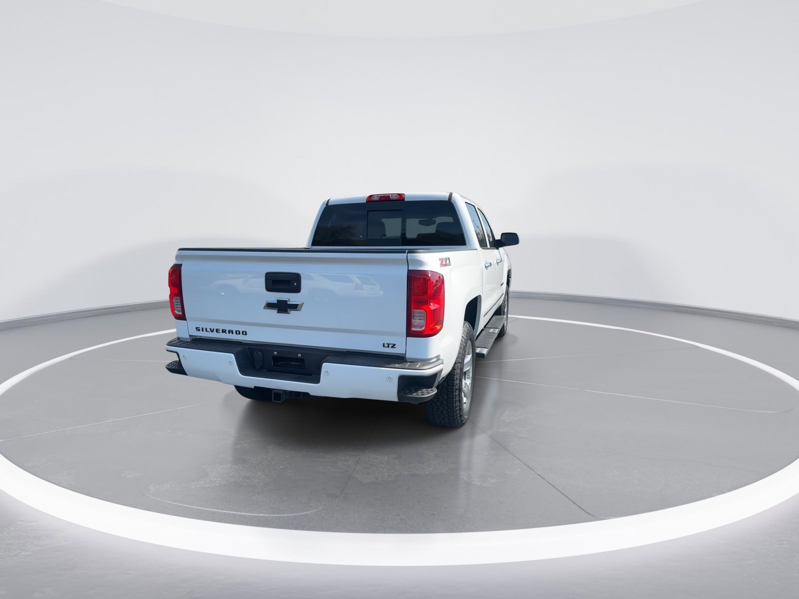 2017 Chevrolet Silverado 1500 LTZ photo 6