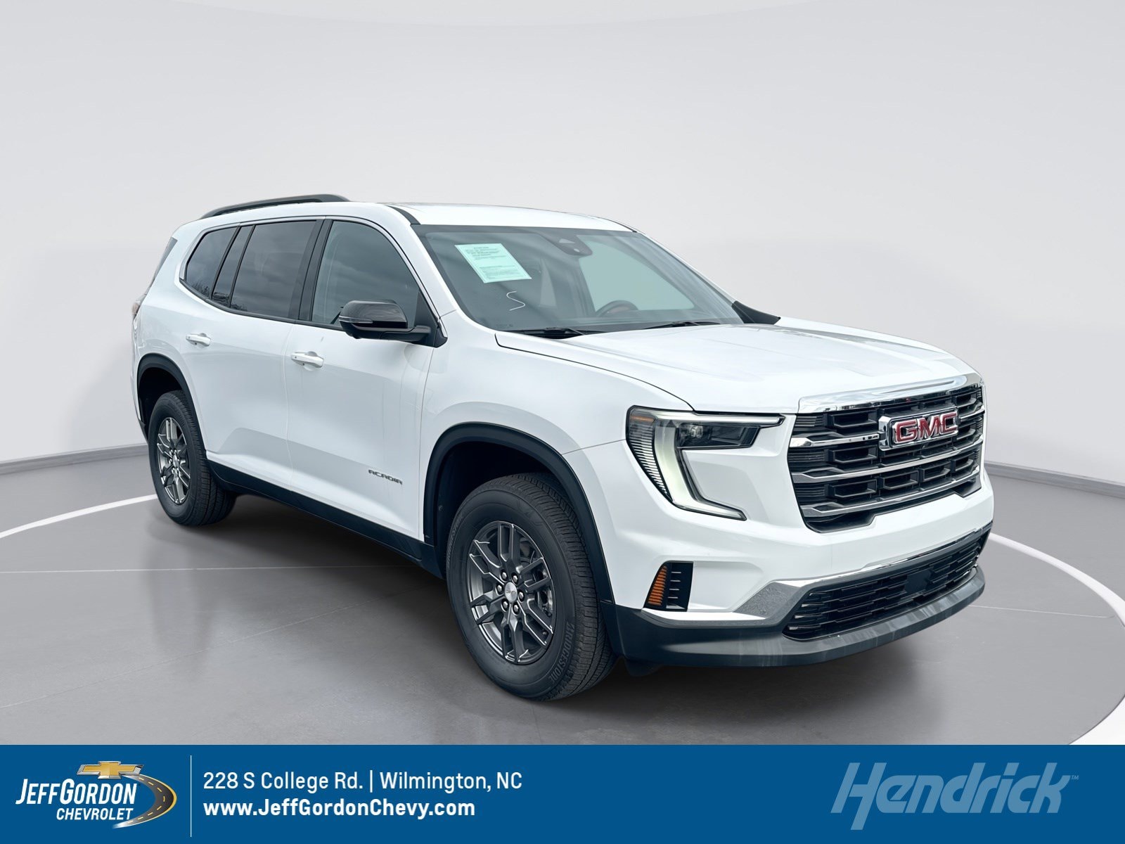 2025 GMC Acadia Elevation's photo